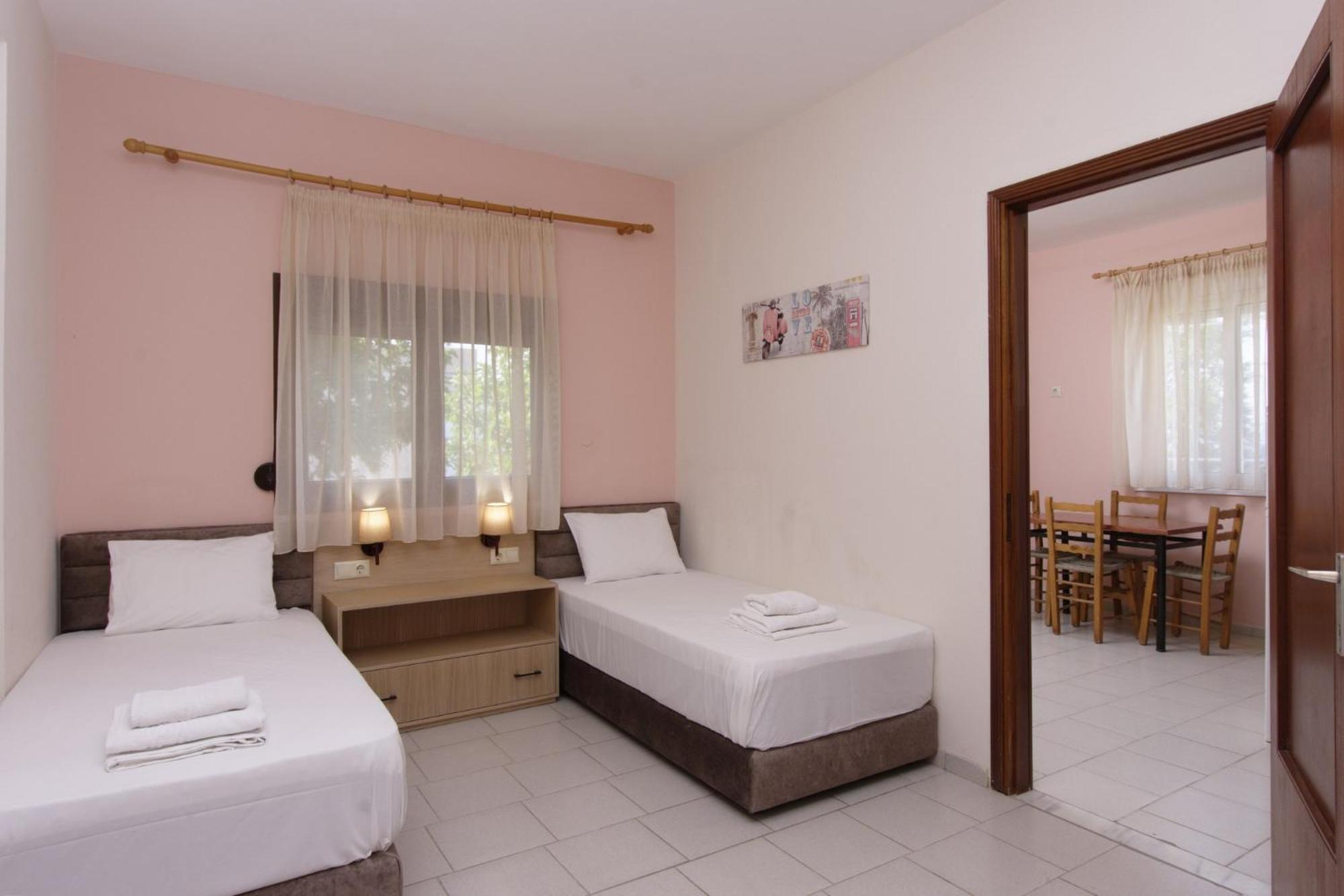 Lotos Apartments ستافروس الغرفة الصورة