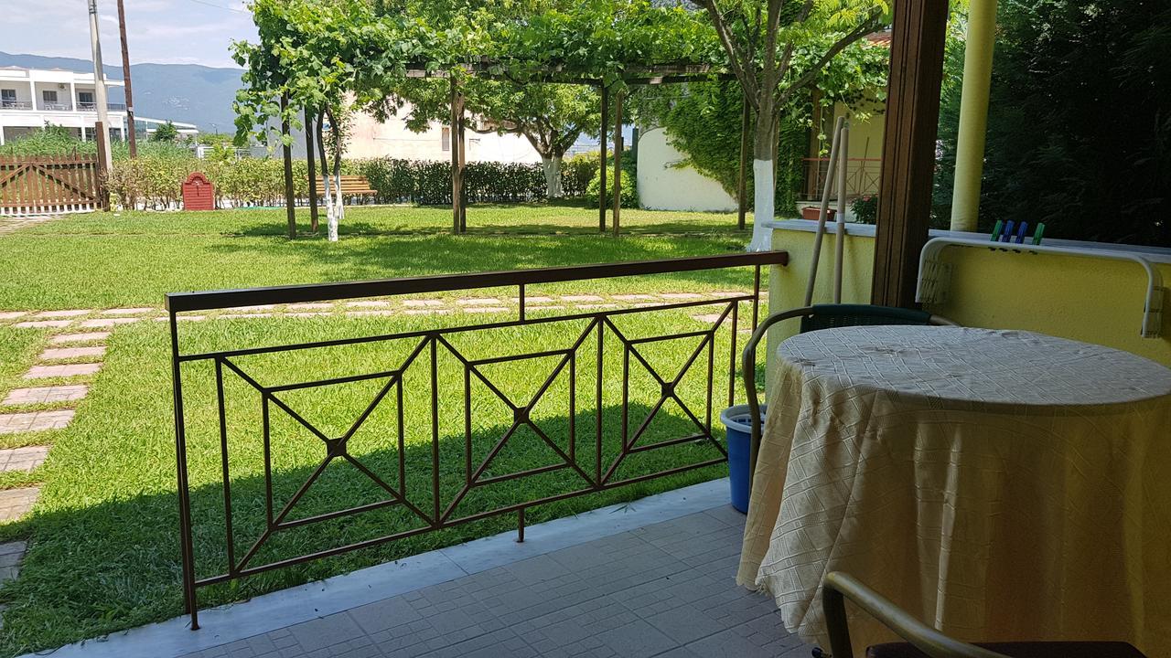 Lotos Apartments ستافروس المظهر الخارجي الصورة